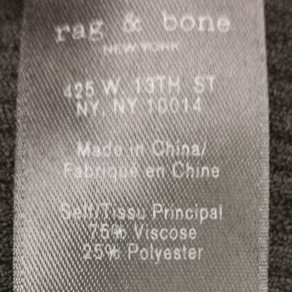 Knit Boatneck Stretchy Top Size M EUC # 123 - Picture 5 of 6